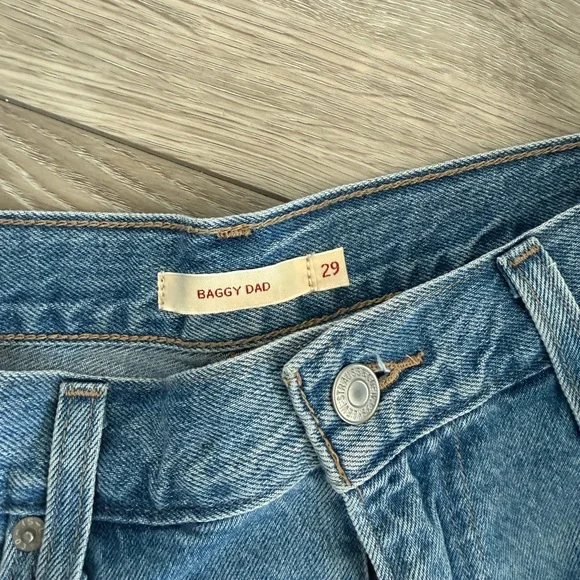 Levi’s Baggy Dad 29 - Picture 2 of 2